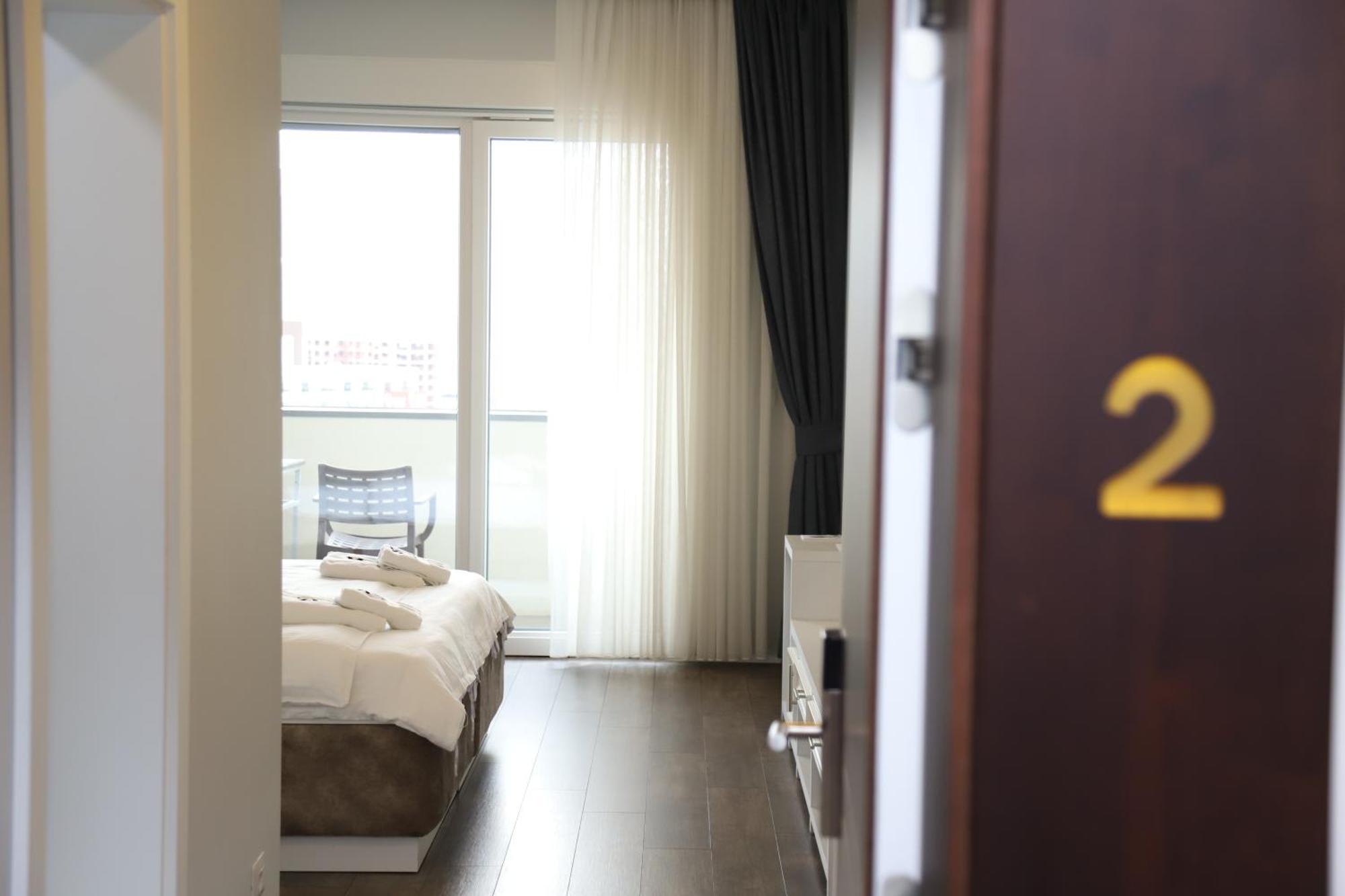Sky Hotel Prizren Extérieur photo