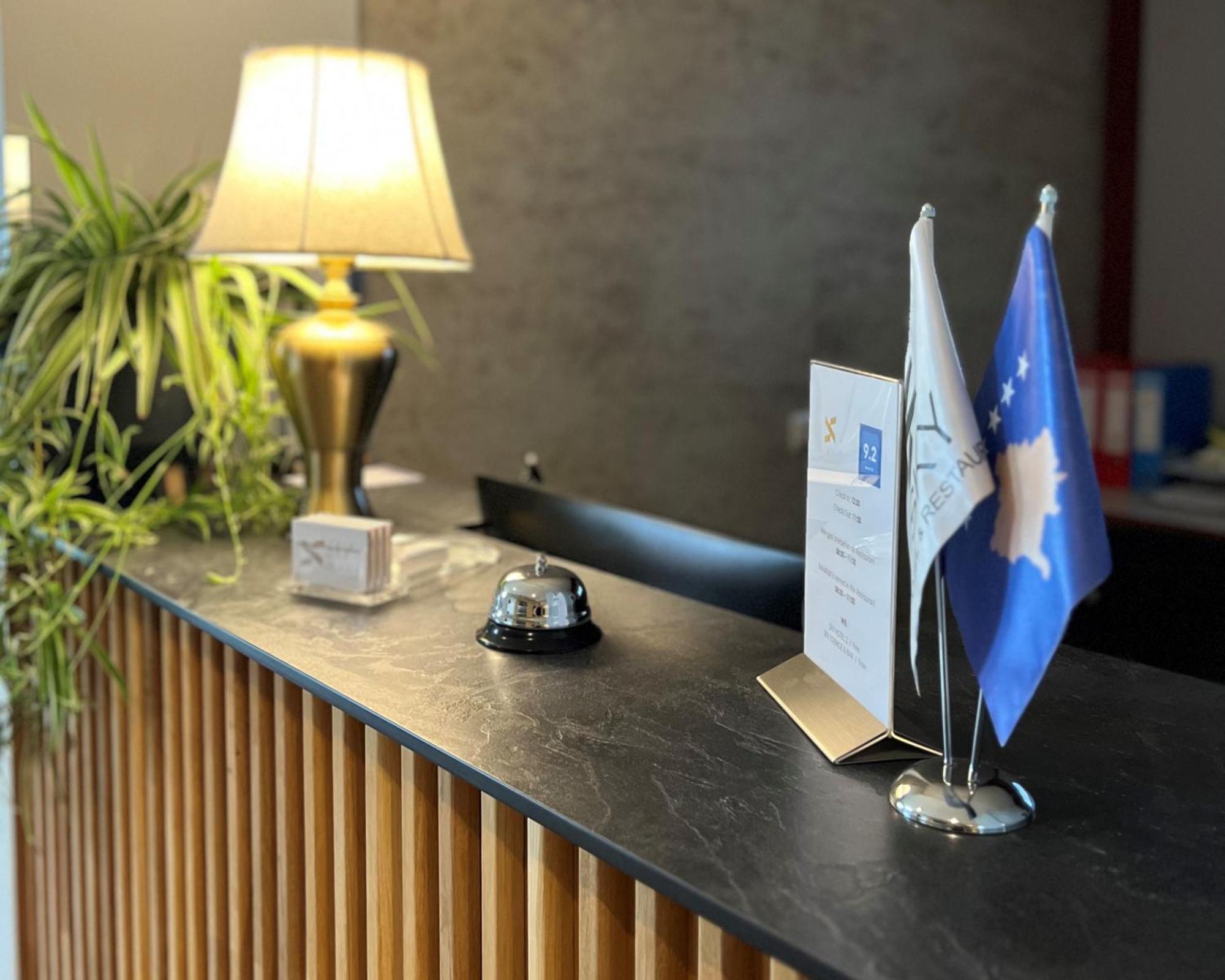 Sky Hotel Prizren Extérieur photo
