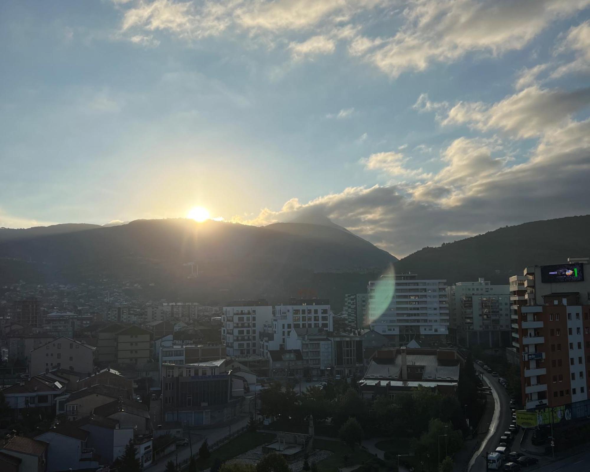 Sky Hotel Prizren Extérieur photo